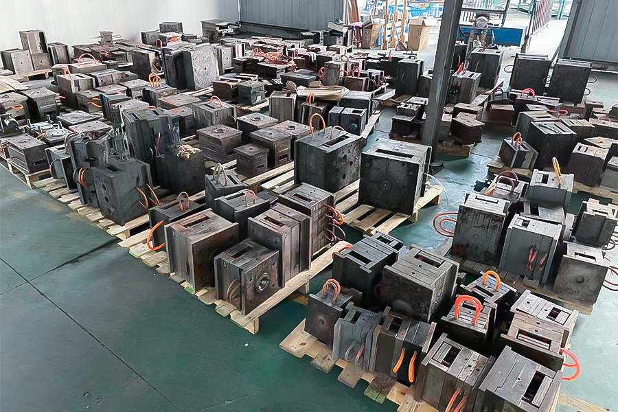 POPULAR LIVING ROOM DECORATION